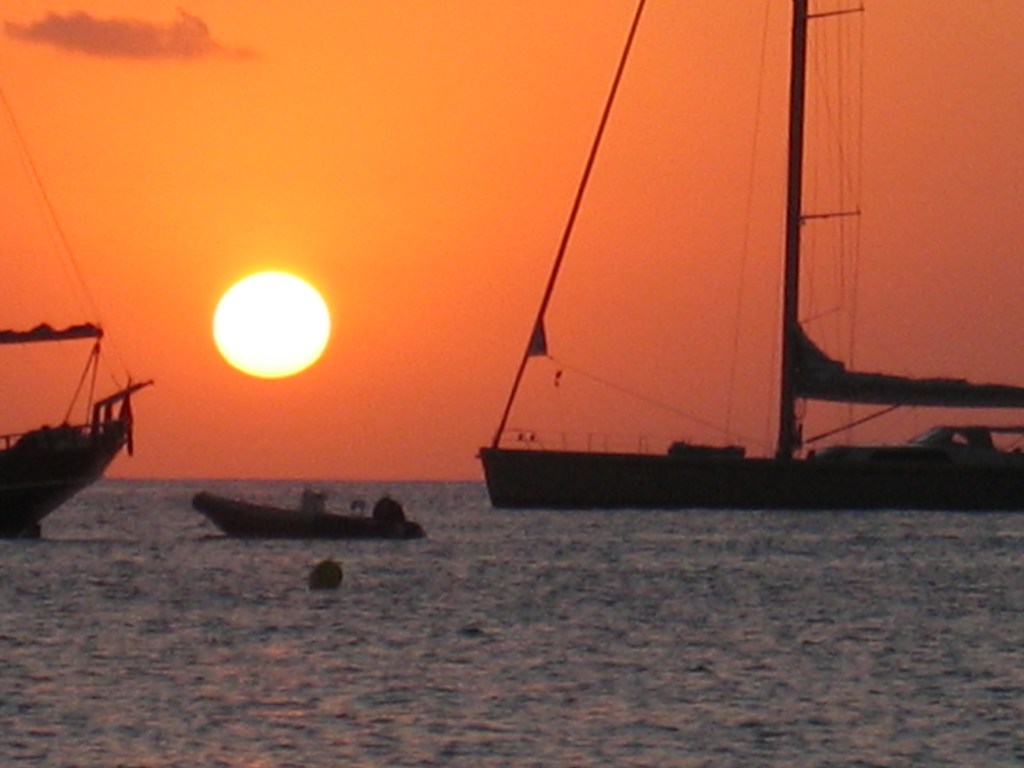 Puesta de sol desde la playa de Formentera